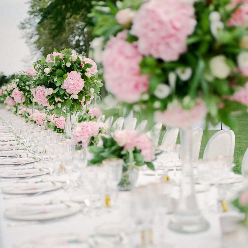 wedding in france
mariage en france
mariage auvergne rhône alpes
élodie villemus
bienvenue aux mariés
4 mariages pour une lune de miel