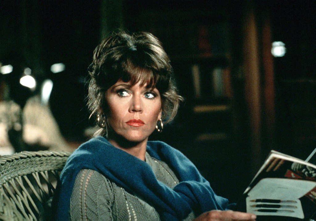 Jane Fonda, dans le film "On Golden Pond", Jane Fonda, reine de l'aérobic, féministe, activiste
1. Barefoot in the Park (1967)
2. Barbarella (1968)
3. They Shoot Horses, Don’t They? (1969)
4. Klute (1971)
5. Fun with Dick and Jane (1977)
6. Julia (1977)
7. Coming Home (1978)
8. California Suite (1978)
9. The China Syndrome (1979)
10. Nine to Five (1980)
11. On Golden Pond (1981)
12. The Morning After (1986)