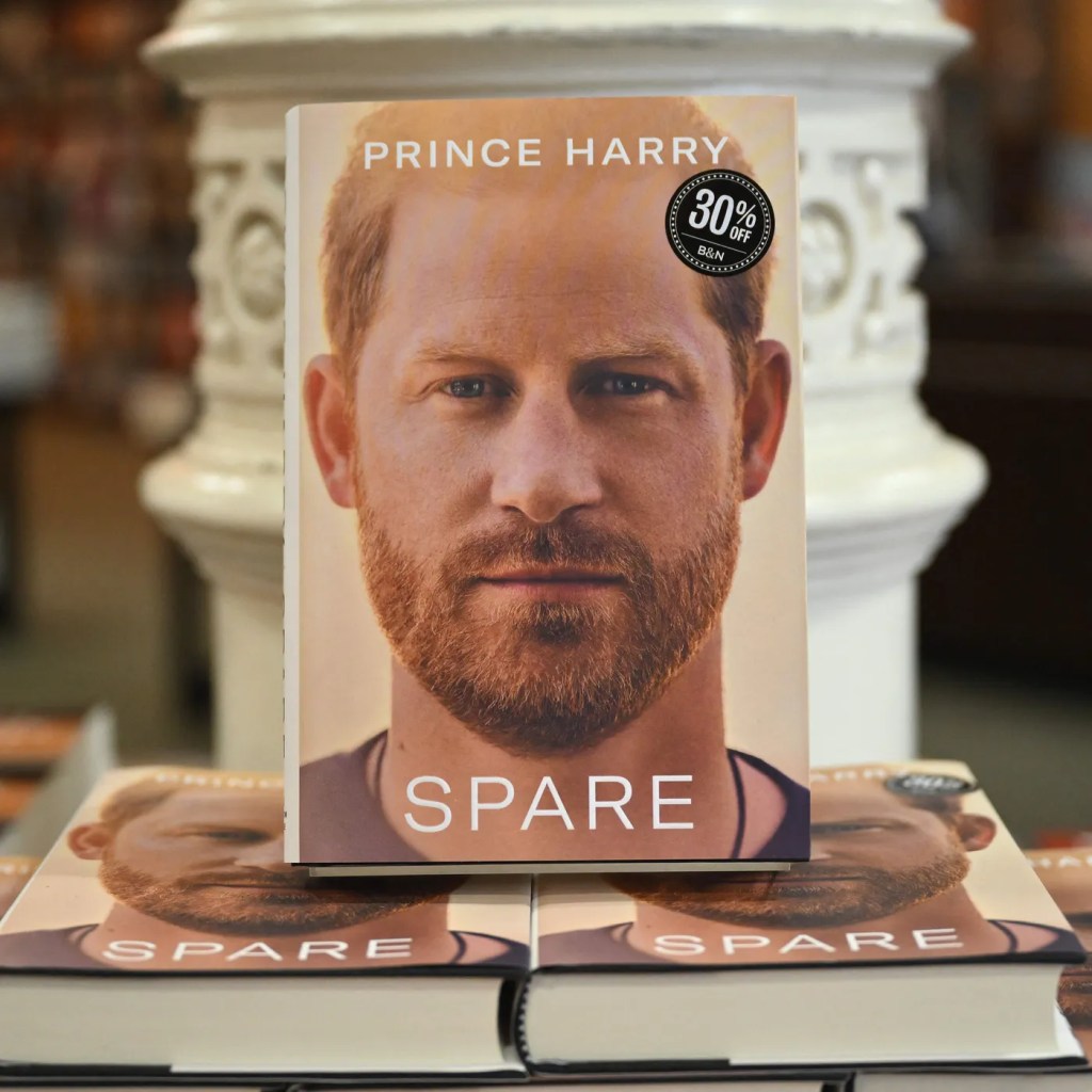 Spare Prince Harry
It was one of the most searing images of the twentieth century: two young boys, two princes, walking behind their mother's coffin as the world watched in sorrow-and horror. As Princess Diana was laid to rest, billions wondered what Prince William and Prince Harry must be thinking and feeling-and how their lives would play out from that point on.

For Harry, this is that story at last.

Before losing his mother, twelve-year-old Prince Harry was known as the carefree one, the happy-go-lucky Spare to the more serious Heir. Grief changed everything. He struggled at school, struggled with anger, with loneliness-and, because he blamed the press for his mother's death, he struggled to accept life in the spotlight.

At twenty-one, he joined the British Army. The discipline gave him structure, and two combat tours made him a hero at home. But he soon felt more lost than ever, suffering from post-traumatic stress and prone to crippling panic attacks. Above all, he couldn't find true love.

Then he met Meghan. The world was swept away by the couple's cinematic romance and rejoiced in their fairy-tale wedding. But from the beginning, Harry and Meghan were preyed upon by the press, subjected to waves of abuse, racism, and lies. Watching his wife suffer, their safety and mental health at risk, Harry saw no other way to prevent the tragedy of history repeating itself but to flee his mother country. Over the centuries, leaving the Royal Family was an act few had dared. The last to try, in fact, had been his mother. . . .

For the first time, Prince Harry tells his own story, chronicling his journey with raw, unflinching honesty. A landmark publication, Spare is full of insight, revelation, self-examination, and hard-won wisdom about the eternal power of love over grief.