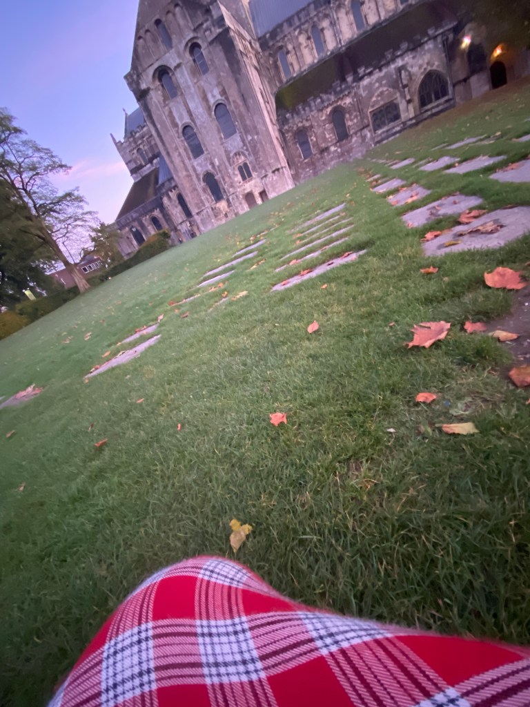 Nestled in the heart of Hampshire, Stockbridge is a haven for those seeking tranquility and quintessential English charm.

Renowned for the pristine River Test, this idyllic village draws fishermen from far and wide to its world-famous chalk streams. After a day by the river, retreat to one of Stockbridge’s cozy, character-filled pubs for a hearty meal and a pint of local ale.

Surrounded by rolling countryside, Stockbridge is perfect for leisurely walks and exploring nearby trails.

Just a short drive away lies Winchester, a city steeped in history and culture. Marvel at the magnificent Winchester Cathedral, wander through the medieval streets, or visit the Great Hall to see the legendary King Arthur’s Round Table.

Stockbridge and Winchester offer the perfect blend of countryside serenity and historic charm.