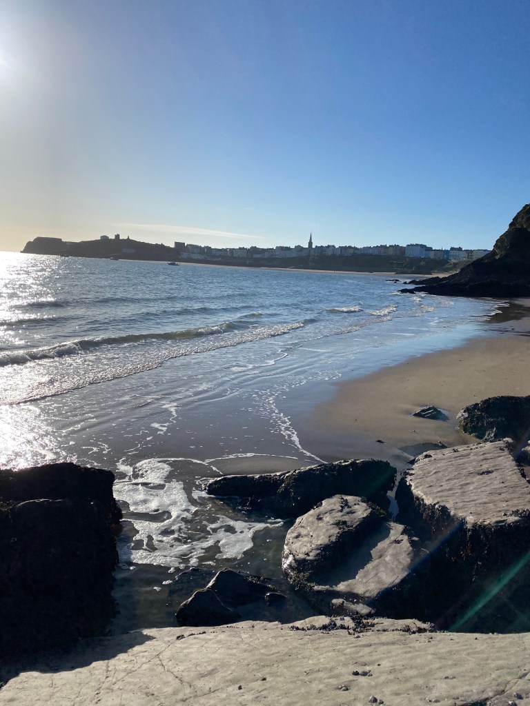 Escape to the charming coastal town of Tenby, where every moment feels like a breath of fresh sea air.
Walk barefoot along the soft cliffs, feeling the earth's pure and powerful energy beneath your feet as you soak in breathtaking views of the Welsh coastline.